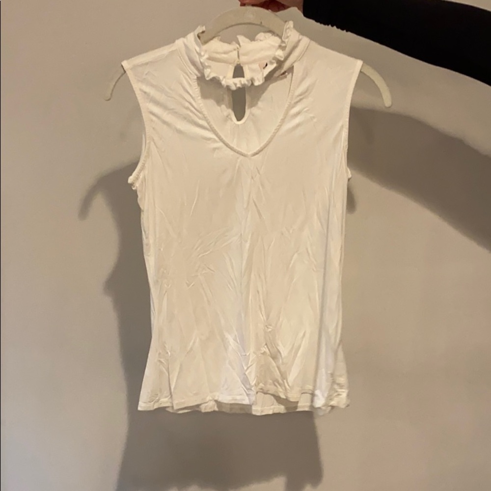 white tank